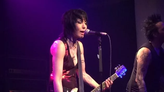 m_joanjett630_abc_111320