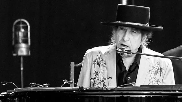 getty_bobdylan630_092721