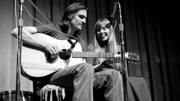 m_jonimitchelljamestaylor630_creditsherryraynbarnett_100821
