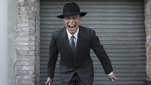 m_davidbowie630_creditjimmyking_101321