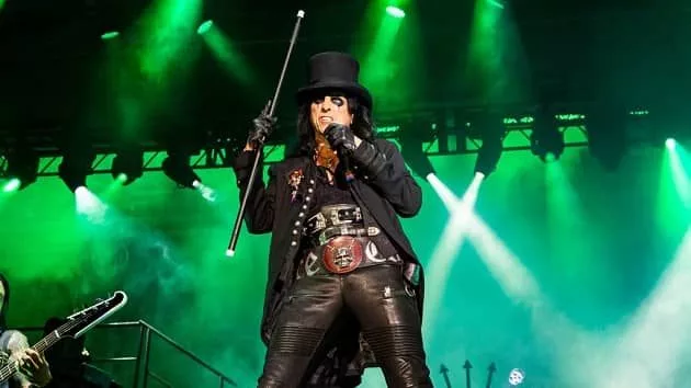 getty_alicecooper630_102821