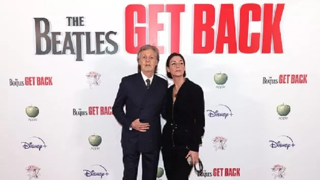 getty_paulmccartneymarymccartney630_getbackpremiere_111721