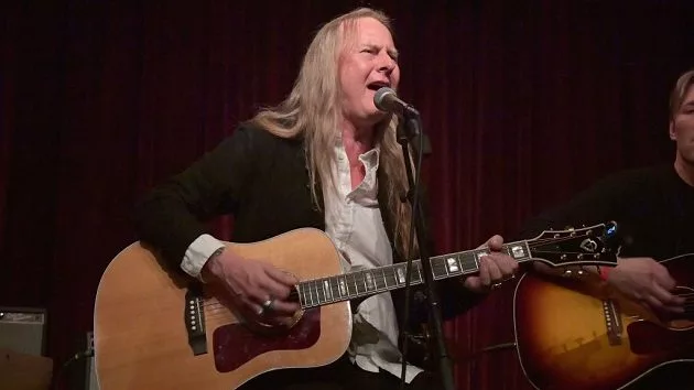 getty_jerrycantrell630_111821