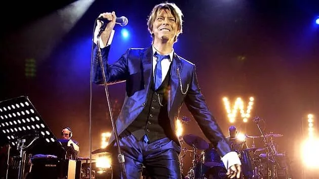getty_davidbowie630_111821