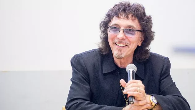 g_tonyiommi_111921