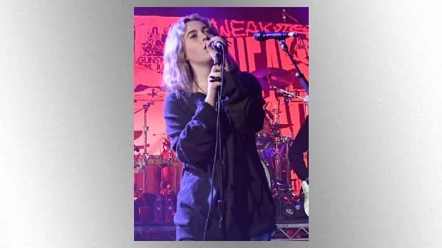 g_violetgrohl_12221