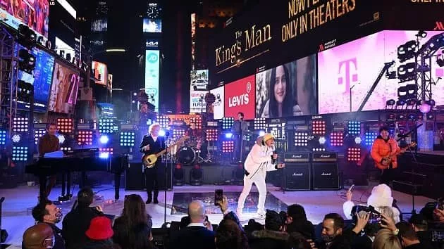 m_journey630_nyrockineve_010222