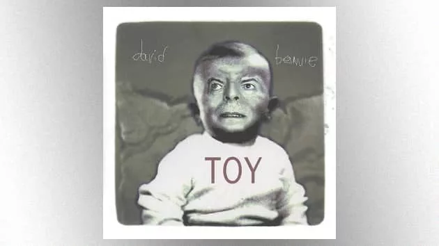 m_davidbowietoy630_010722