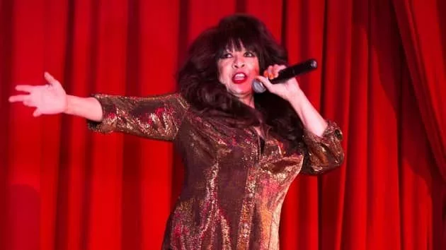 getty_ronniespector630_011322