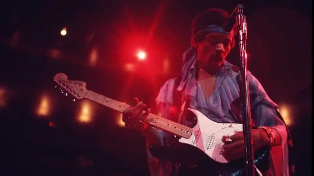 getty_jimihendrix630_011422