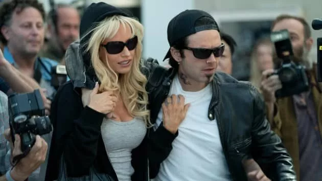 m_pam26tommystill630_hulu_010522