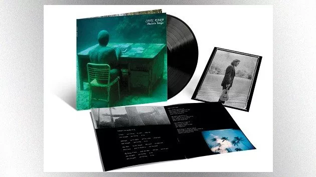 m_eddievedderukulelesongsdeluxe630_031122