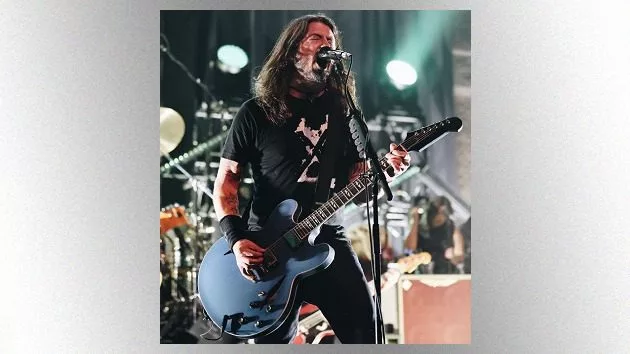 getty_davegrohl630_032122