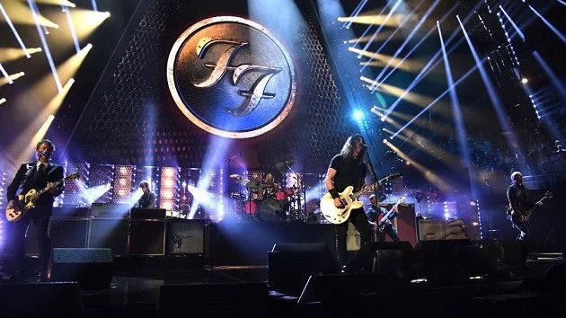 getty_foofighters630_032422
