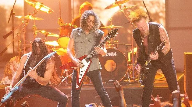 getty_metallica630_032422