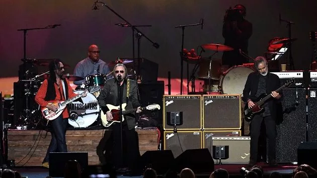 getty_tompetty26someheartbreakers630_033022