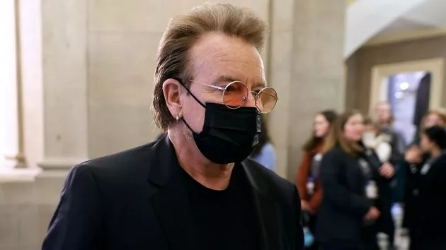 getty_bono630_033122