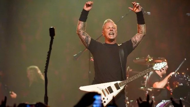 getty_metallica_033122