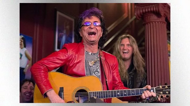 getty_jimpeterik630_043022