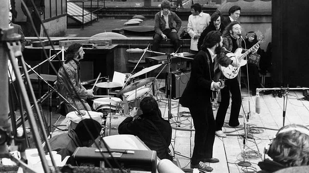 getty_beatles630_onrooftop_040722