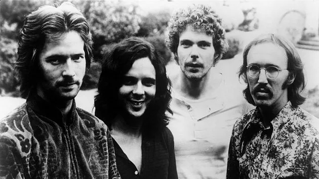 getty_derek26thedominos630_041222