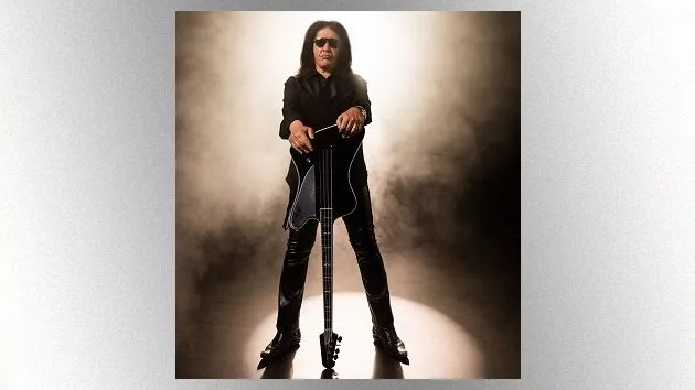 m_genesimmons630_withg2thunderbirdbass_041922
