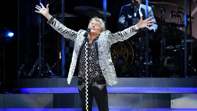 getty_rodstewart630_051322