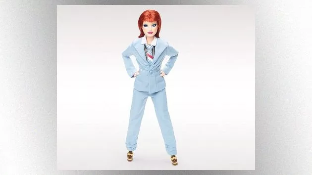 m_davidbowiebarbie630_06302228129