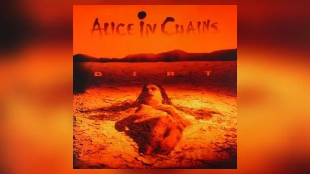 m_aliceinchainsdirt630_071322