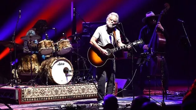 getty_bobweir26wolfbros630_072722
