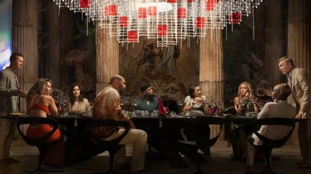 e_glassonionknivesout630_082222