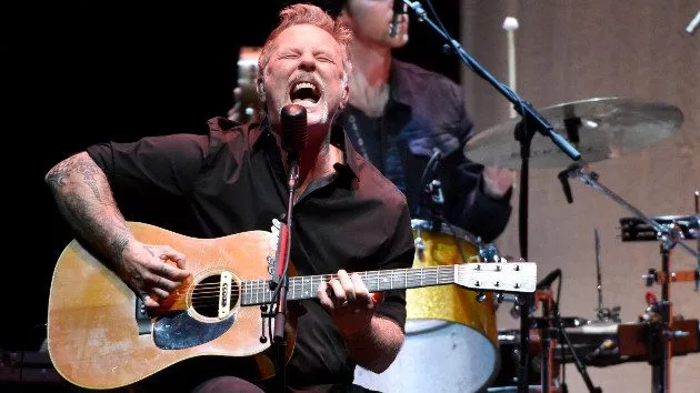 getty_metallicajameshetfield630_082922