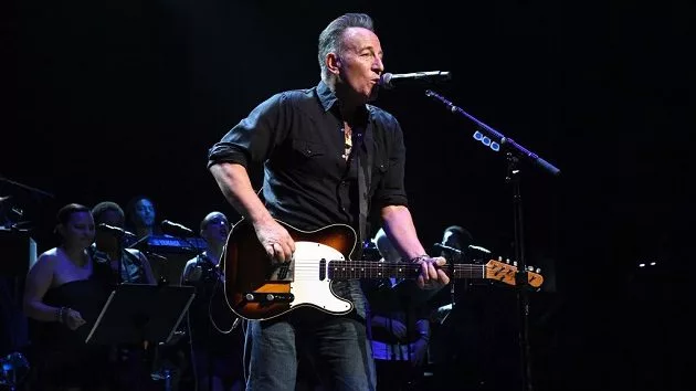 getty_brucespringsteen630_092722