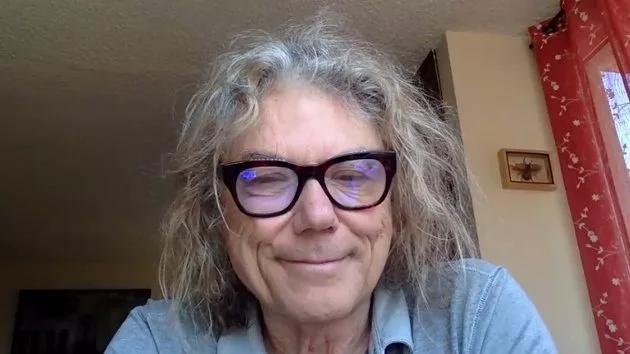 m_jerryharrison630_zoomstill_100122