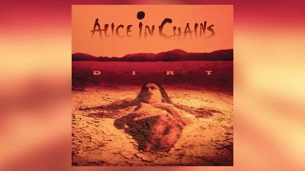 m_aliceinchainsdirt_111022_0