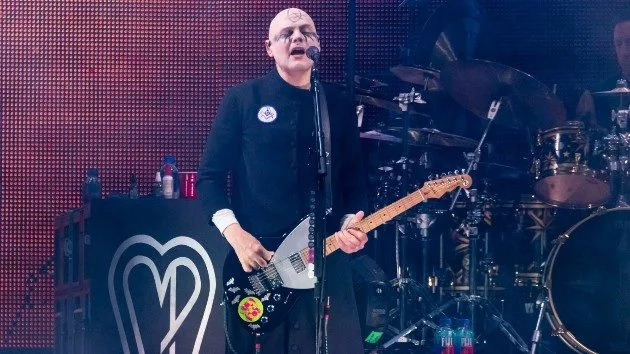 getty_billycorgan_111122