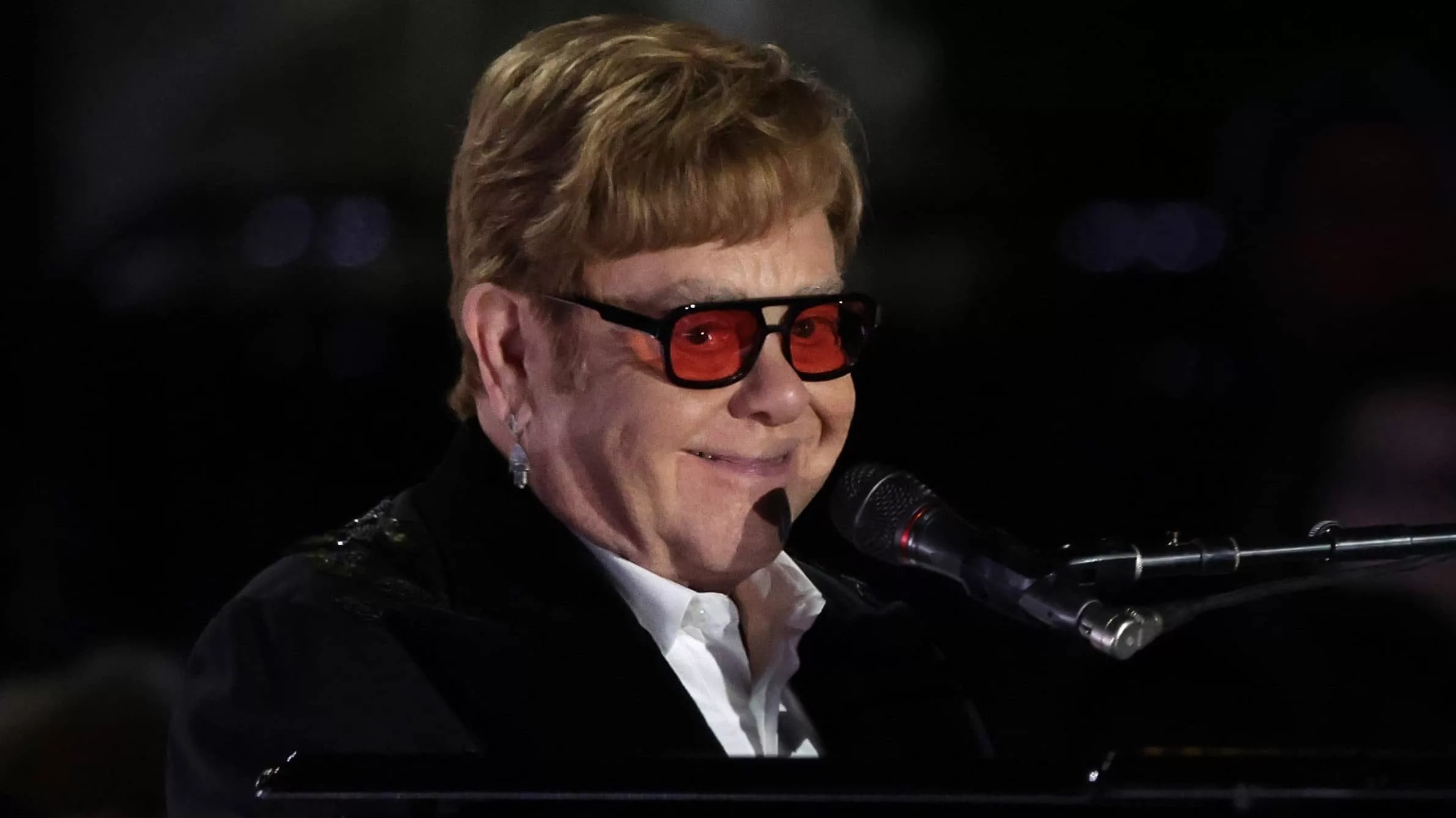 getty_eltonjohn_112122