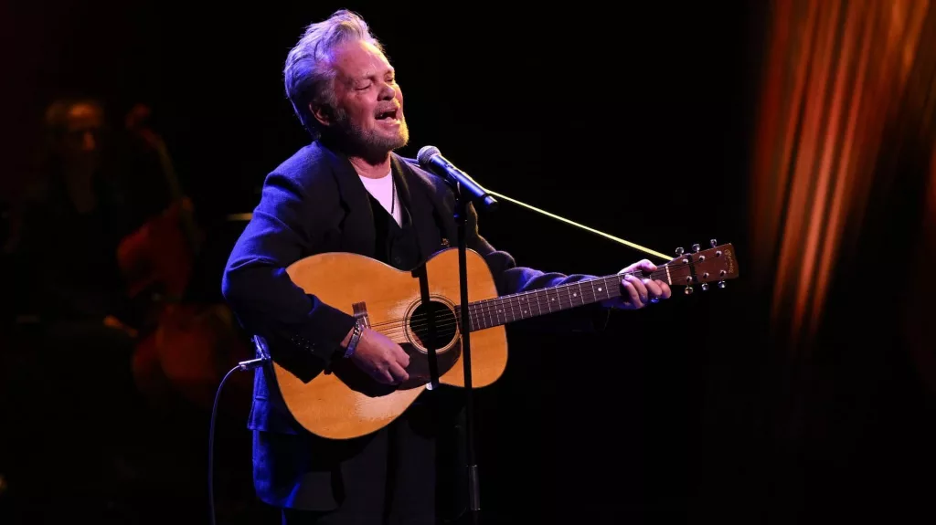 getty_johnmellencamp_112222