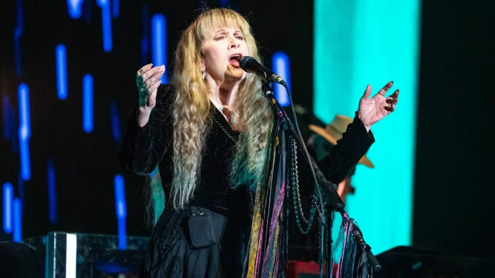 getty_stevienicks_113022