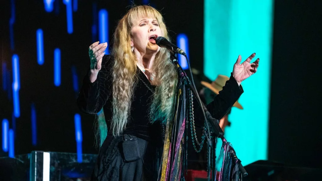 getty_stevienicks_113022