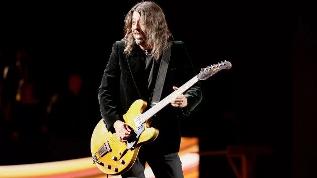 g_davegrohl_122022