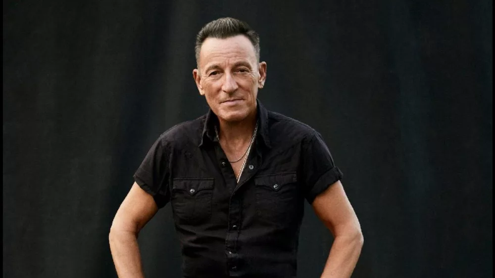 m_brucespringsteen_122322