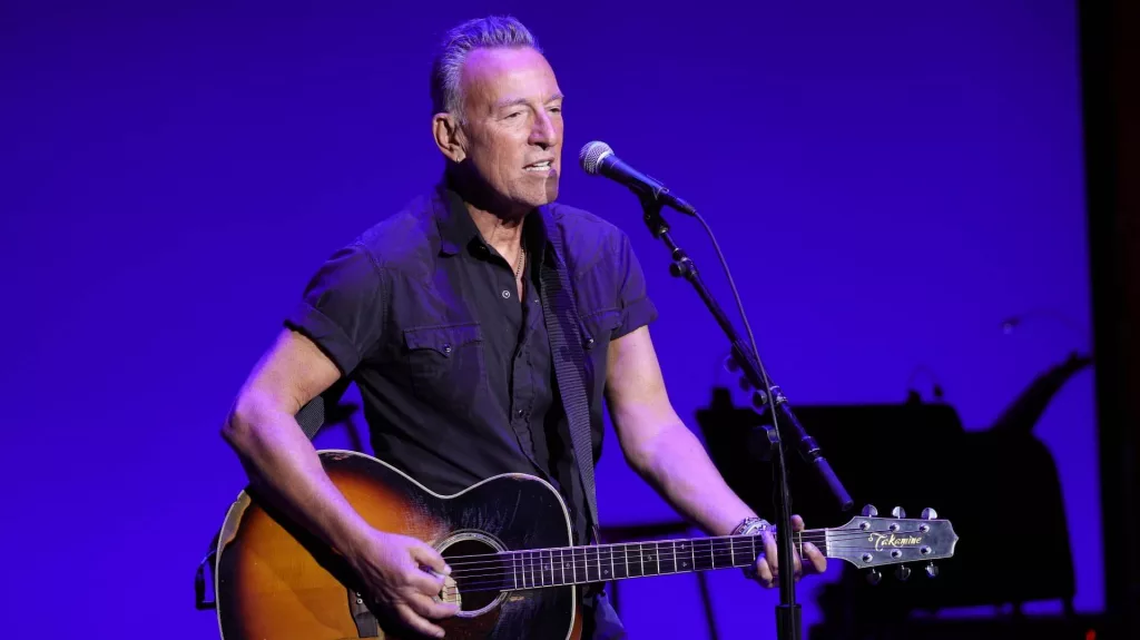 getty_brucespringsteen_010323