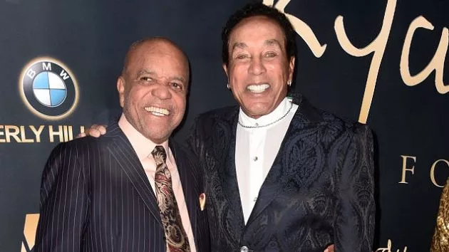 getty_berrygordysmokeyrobinson630_102022_043623
