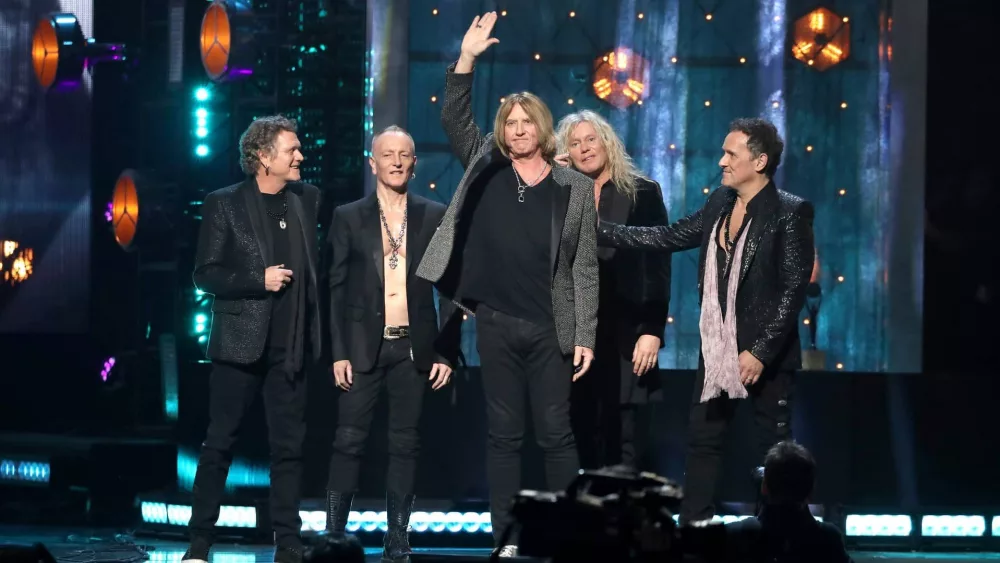 getty_defleppard_011923408269