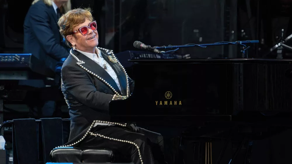 getty_eltonjohn_012423523151