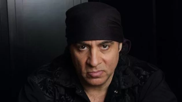 m_stevenvanzandt_020323251753