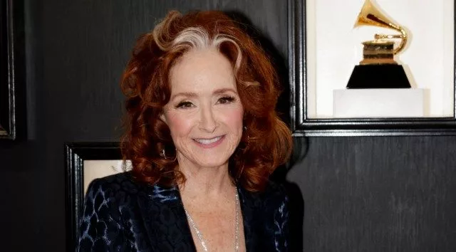 m_bonnieraitt_020523859696