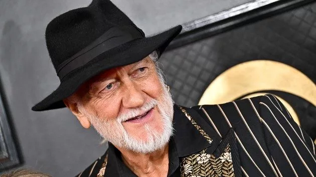 getty_mickfleetwood_020623970504