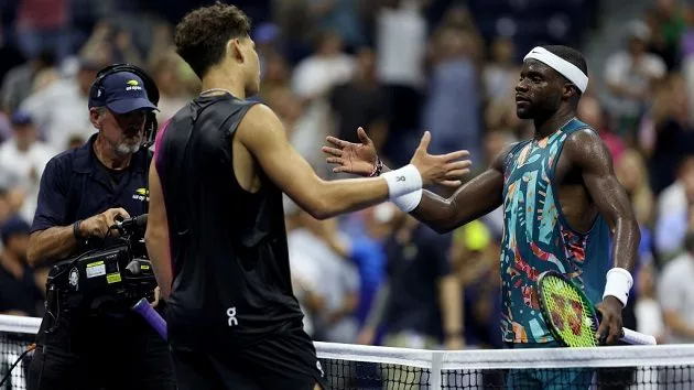 gettyimages_sheltontiafoe_0907237356